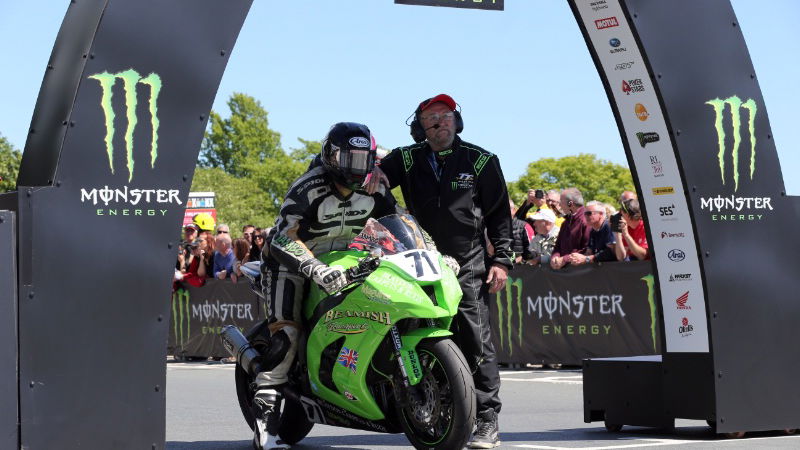 TT 2017: Davey Lambert has died